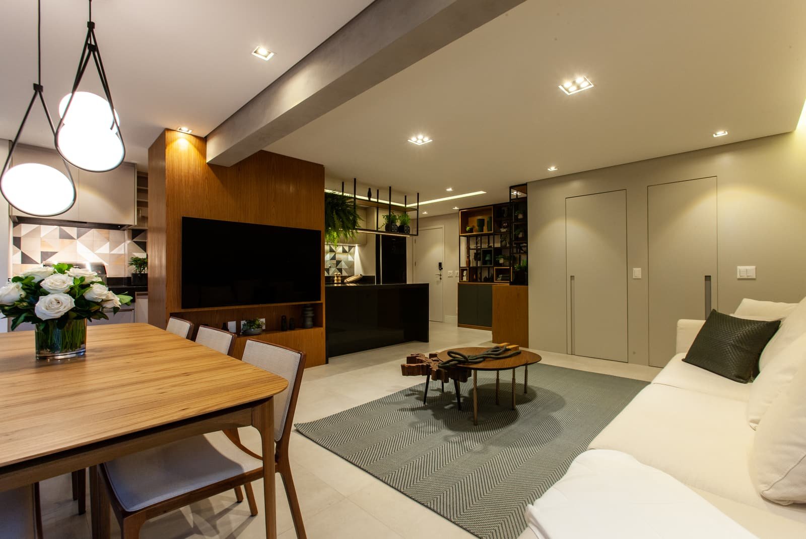Apartamento S|R II — Aclimação — São Paulo, SP, ML Arquitetos Associados
